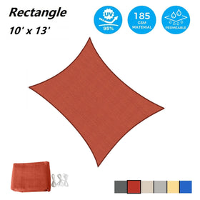 AsterOutdoor Terra shade sail over lawn creating a comfortable outdoor space.