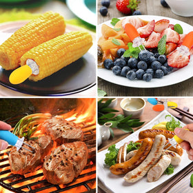 AUGSUN ergonomic oak-silicone handle improves grip while eating corn on the cob.
