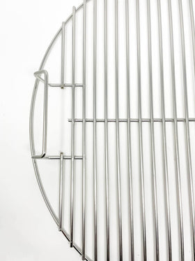 Aura Outdoor 22-inch grate close-up, 5mm 304 stainless steel construction.