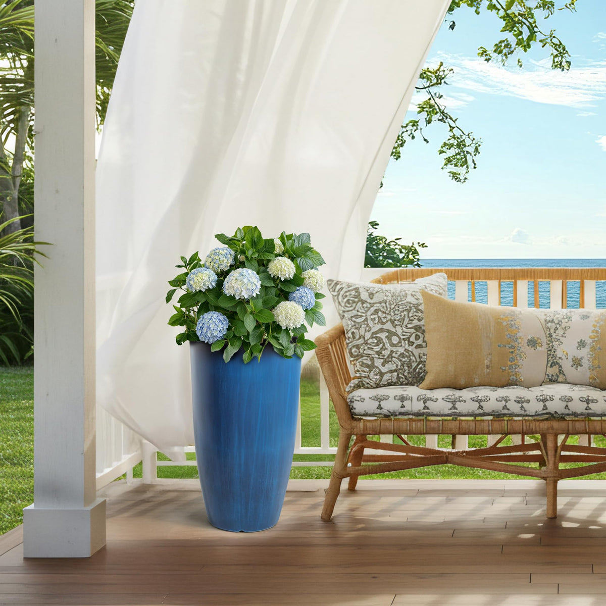 Autodaya two-piece set enhances entryways and porches
