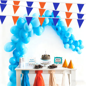 AuTop easy-installation pennant banner, hangs on walls or trees.