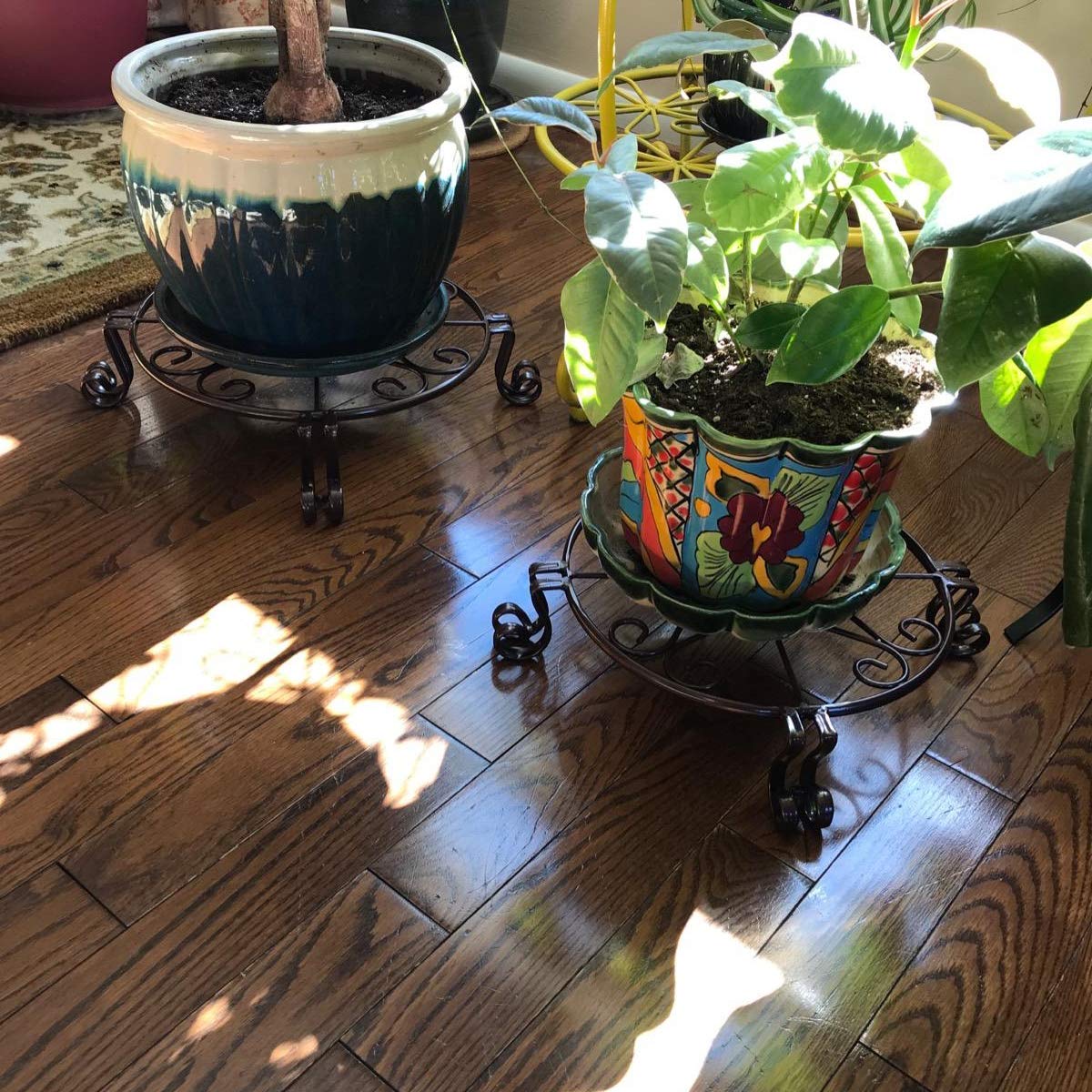 Autopromake indoor/outdoor planter stand fits varied pot sizes