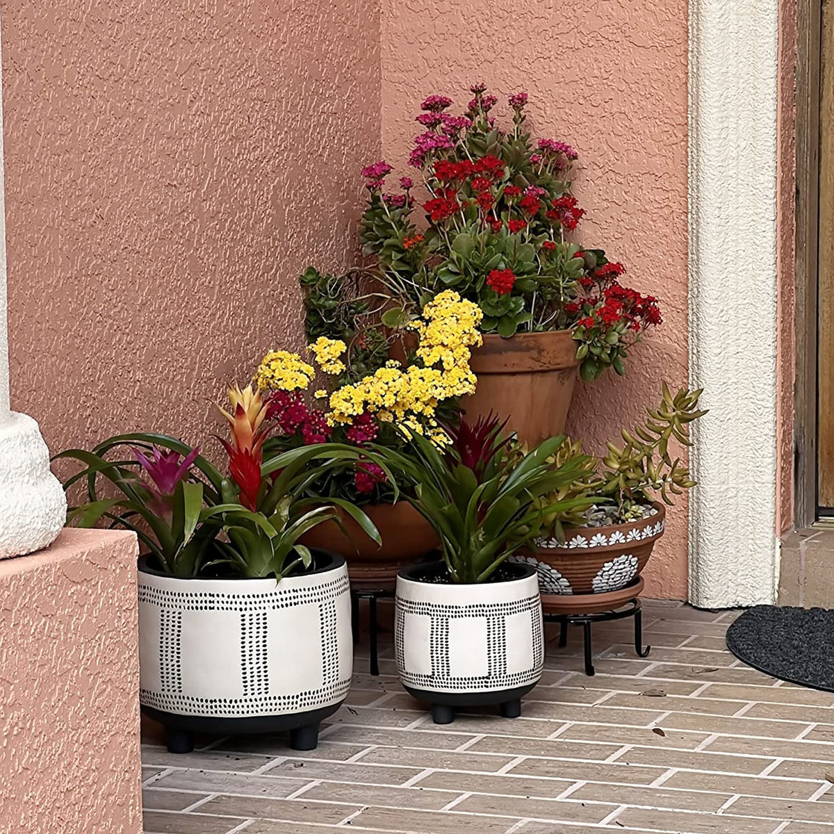 Autopromake metal plant stand for indoor outdoor display on balcony or garden.