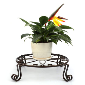 Autopromake round-support rack keeps planters stable on patios