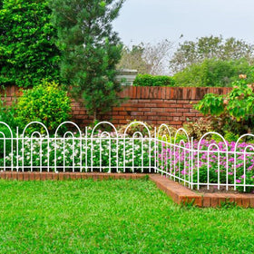AVELOTUUG outdoor-yard-fencing offers versatile layout for pets and plants.