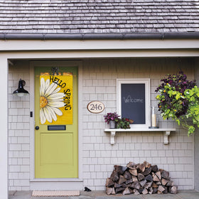 AVOIN colorlife floral daisy yard flag adds cheerful color to patios and gardens.