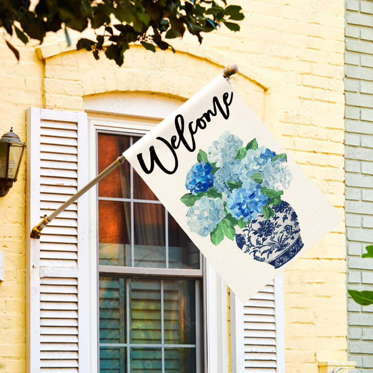 AVOIN colorlife Spring Hydrangea Welcome flag back view stays visible from all directions.