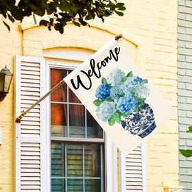 AVOIN colorlife Spring Hydrangea Welcome flag back view stays visible from all directions.