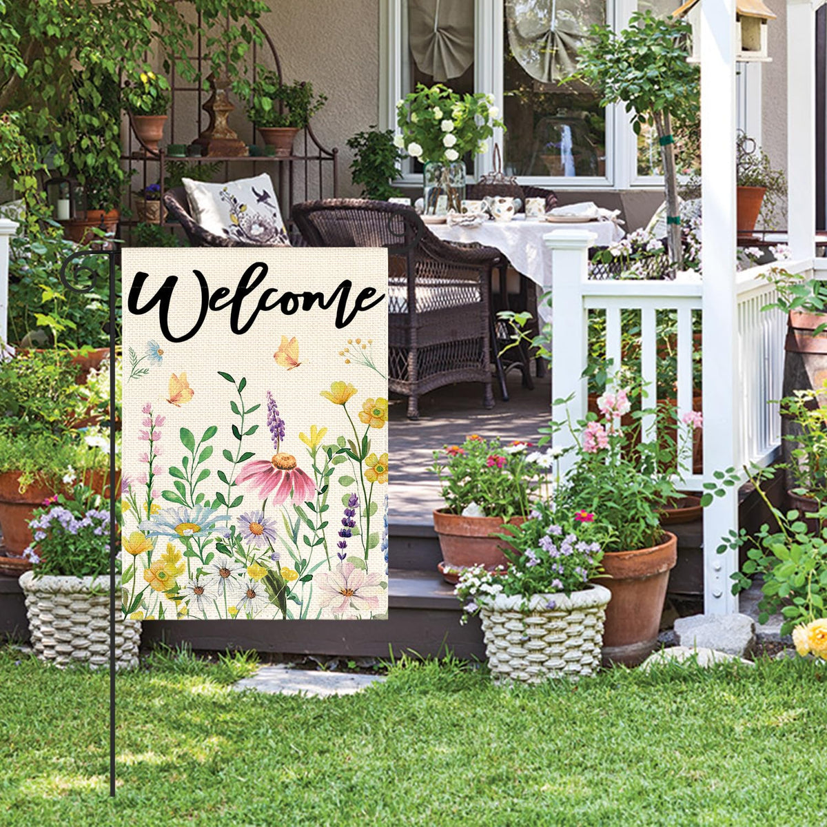 AVOIN colorlife welcome garden flag adds rustic charm to yard display.