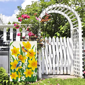 Baccessor bluebirds and daffodils design adds cheerful charm