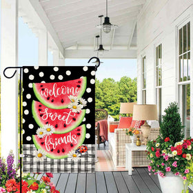 Baccessor Designer Chen-authored flag design emphasizes craftsmanship and curb appeal.