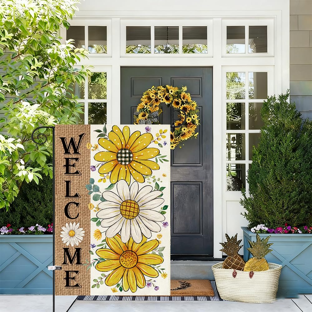 Baccessor double-sided burlap flag ensures visibility from every angle