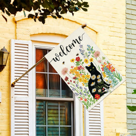 Baccessor double-sided print stays bright across seasons.