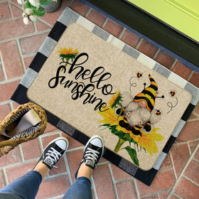 Baccessor Hello Sunshine Doormat non-slip rubber back ensures stable outdoor placement.