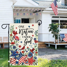 Baccessor patriotic flag with clips and stopper included for easy setup