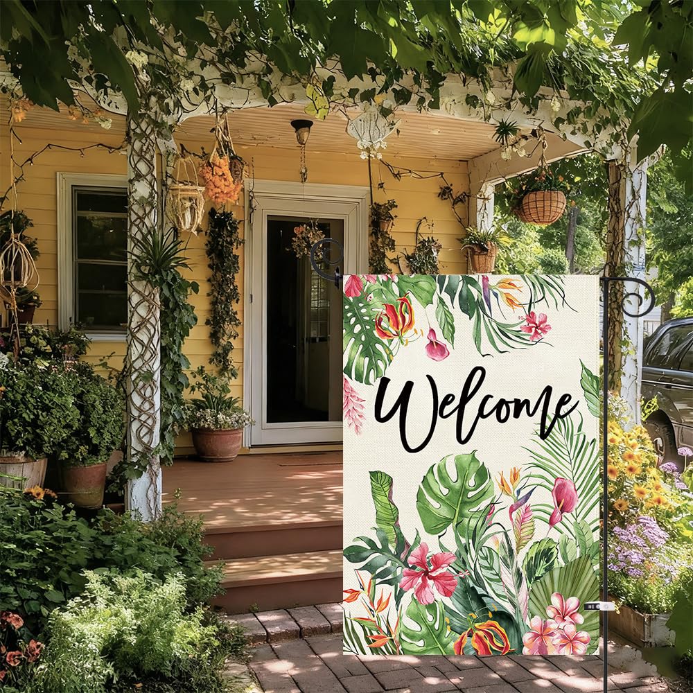 Baccessor design-backed garden flag for year-round decorative use