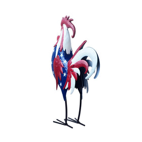 BAENRCY hand-painted rooster highlights detailed feathers for rustic curb appeal.