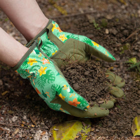 Baidast gift-ready gloves suit gardeners, landscapers, and hobbyists.