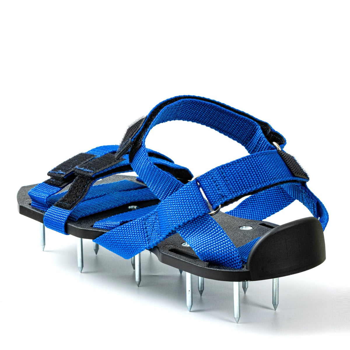Bakulala includes a stainless steel shovel for cleaning spikes after use.