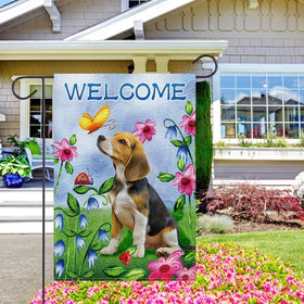 Balgardekor garden flag invites dog lovers to welcome guests.