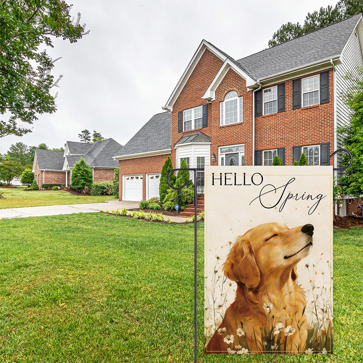 Balgardekor spring flowers flag offers eye-catching decor for porch and garden.