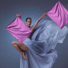 BAOXIALIKEMAO flags are ideal for outdoor use and stage performances