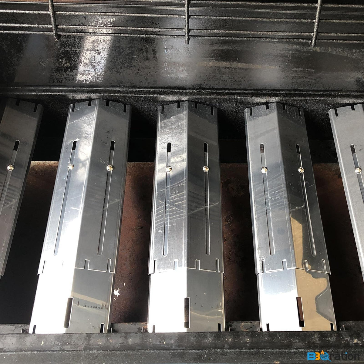 BBQration 4-pack includes stainless steel plates for simple installation and universal compatibility.