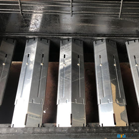 BBQration 4-pack includes stainless steel plates for simple installation and universal compatibility.