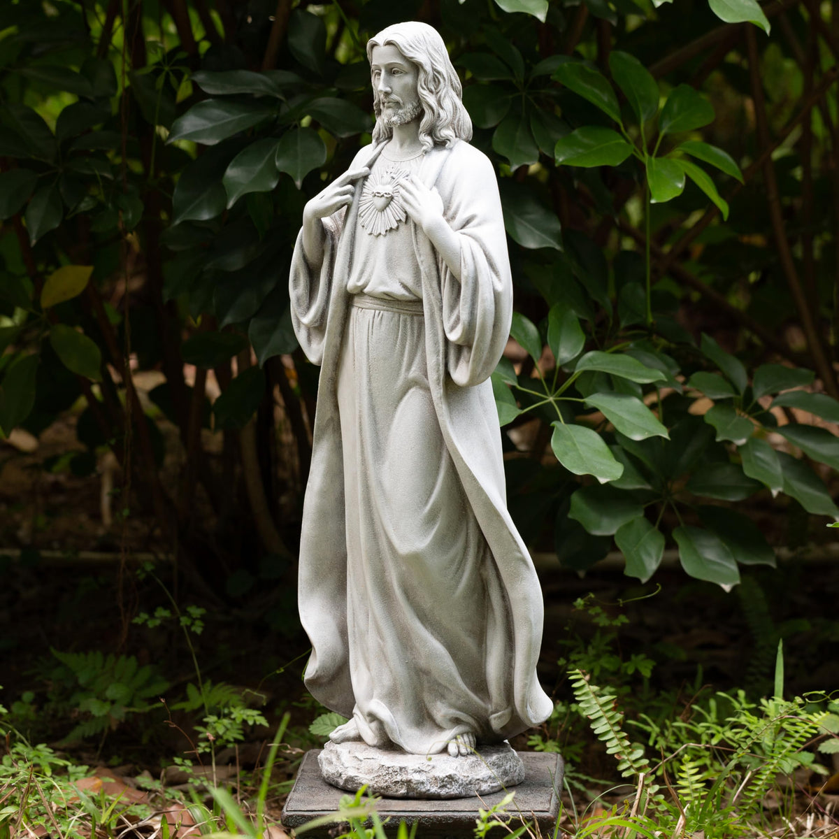 BC BUILDCLASSIC Catholic outdoor sculpture designed for yard or patio display.