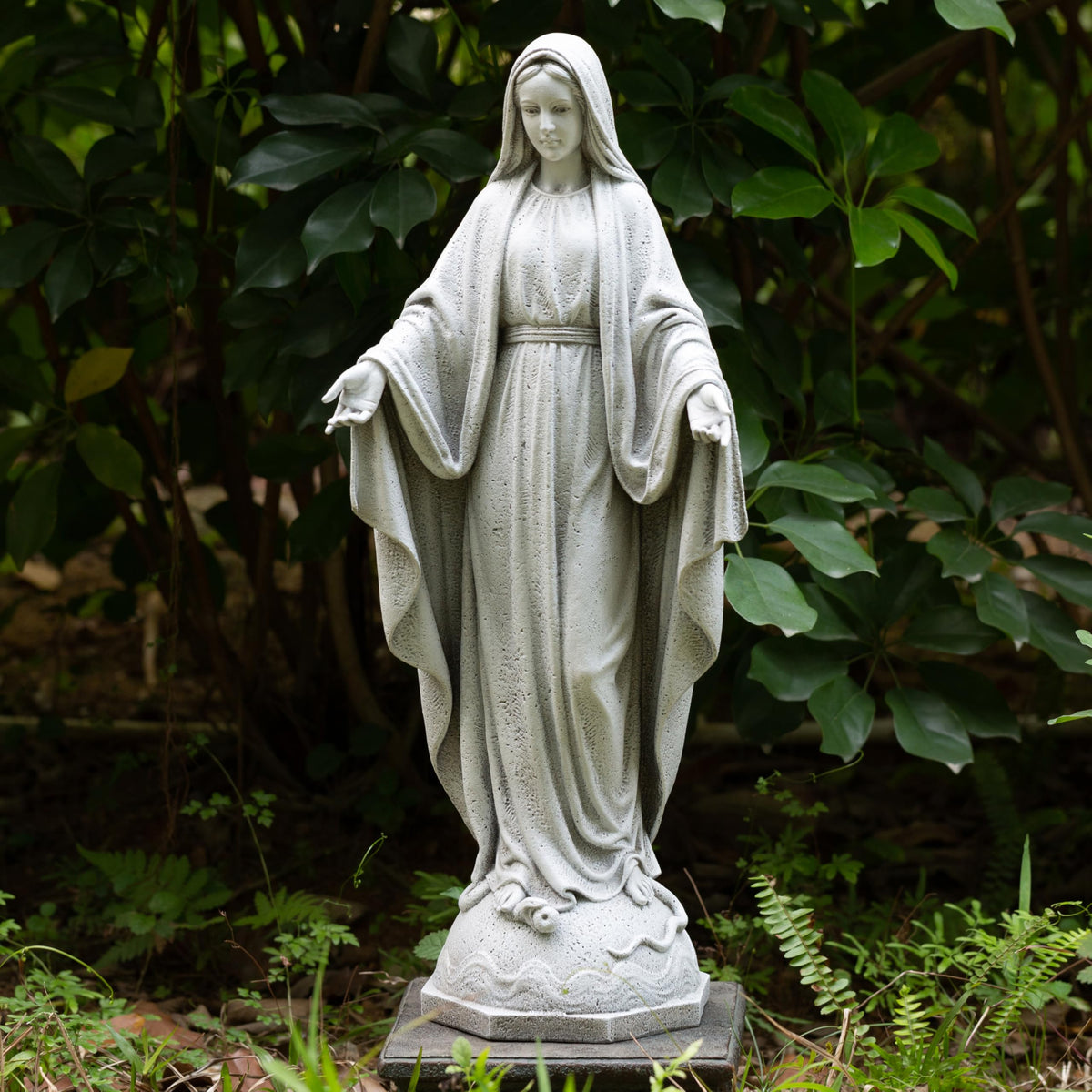 BC Buildclassic Our Lady of Grace 24in statue side view suitable for pathways and entrances