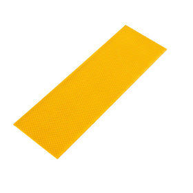 BeeCastle easy-slip foundation for medium frames during installation