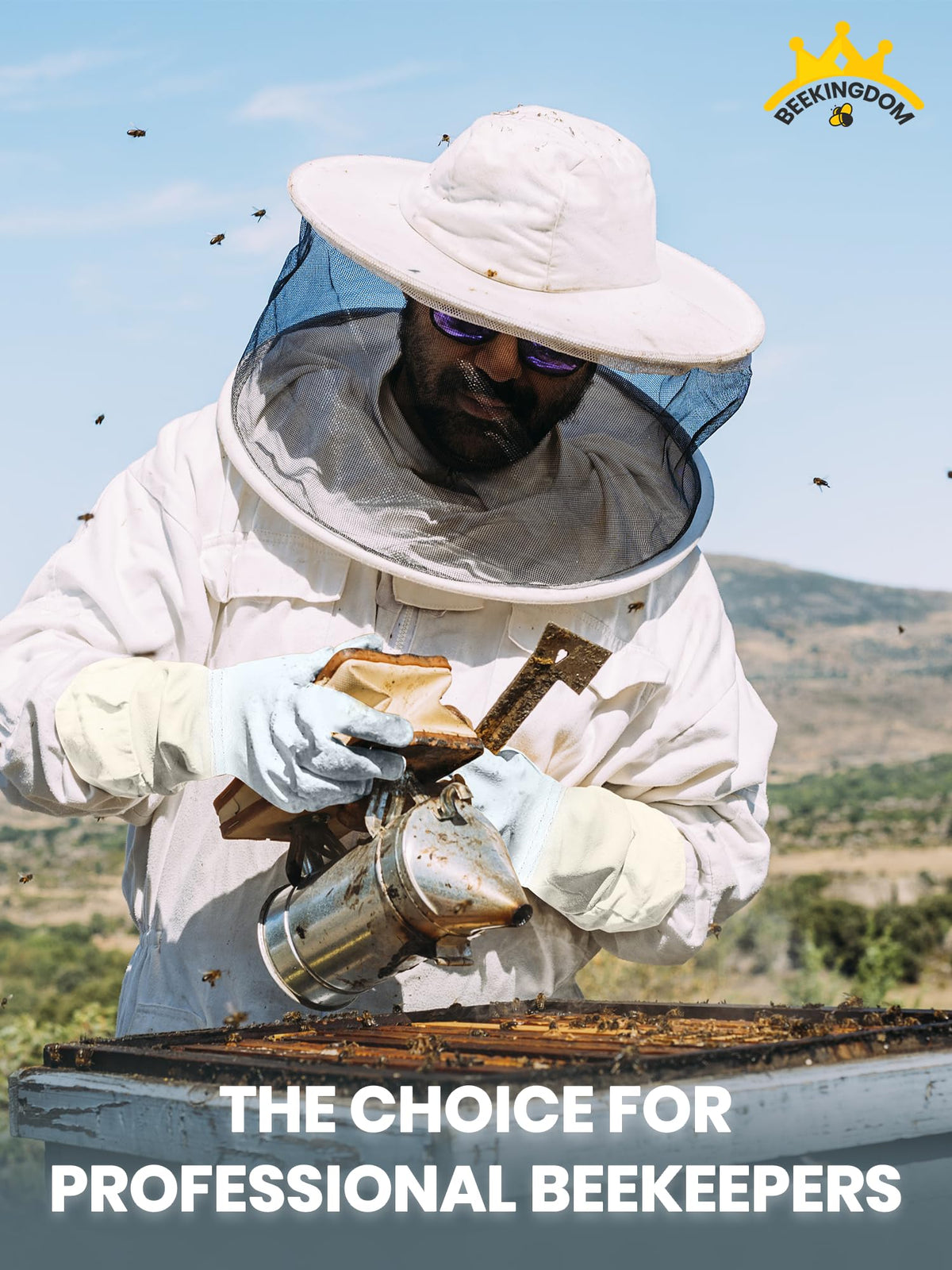 BEEKINGDOM package includes suit, gloves, and a one-year repair warranty.