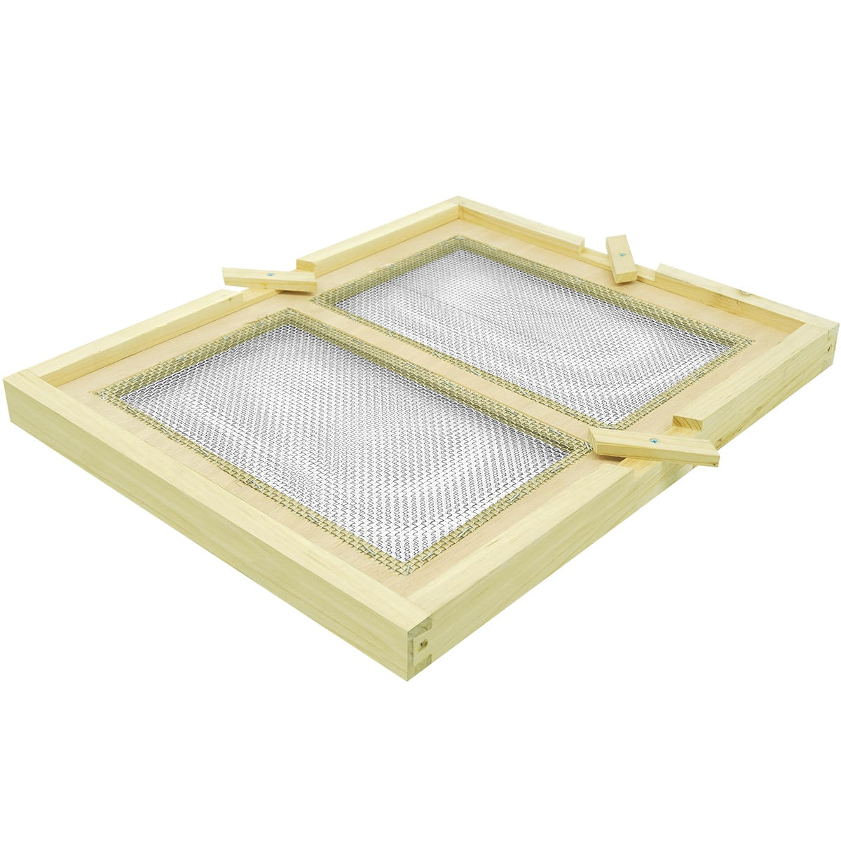 BeeQuestify Beehive Double Screen Board assembled for 10-frame Langstroth hive setup and spring splits.