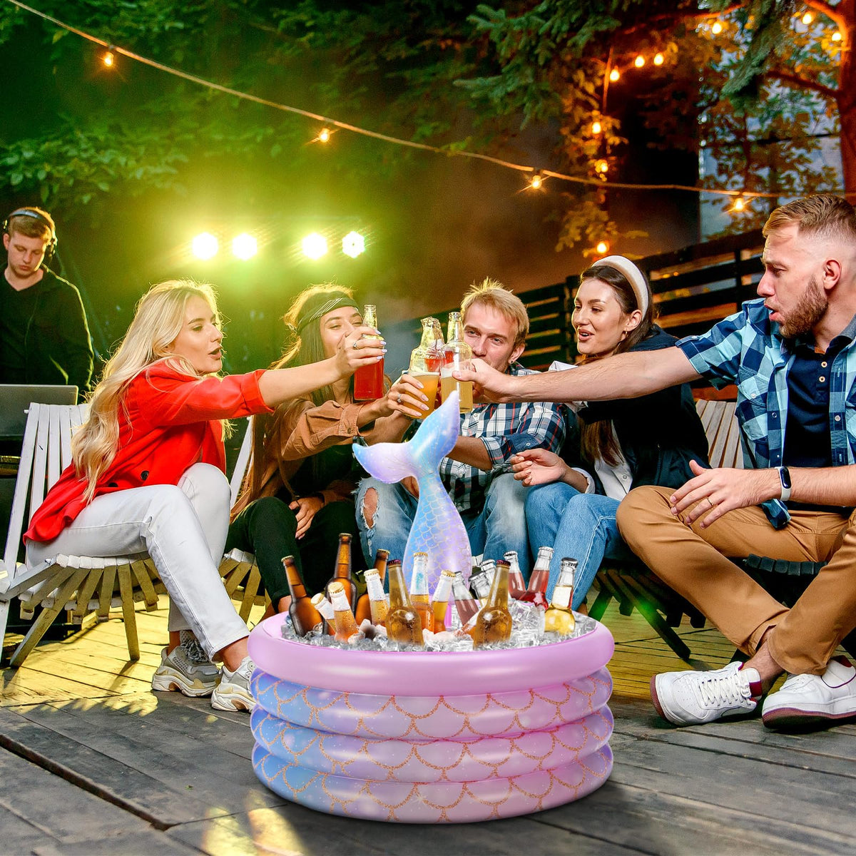 Bencailor pool party float creates a tropical, photo-ready vibe.