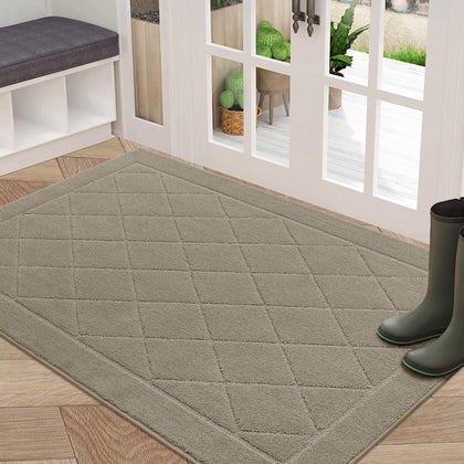 BEQHAUSE Dirt Trapper front door mat in beige with absorbent fibers for entry cleanliness.