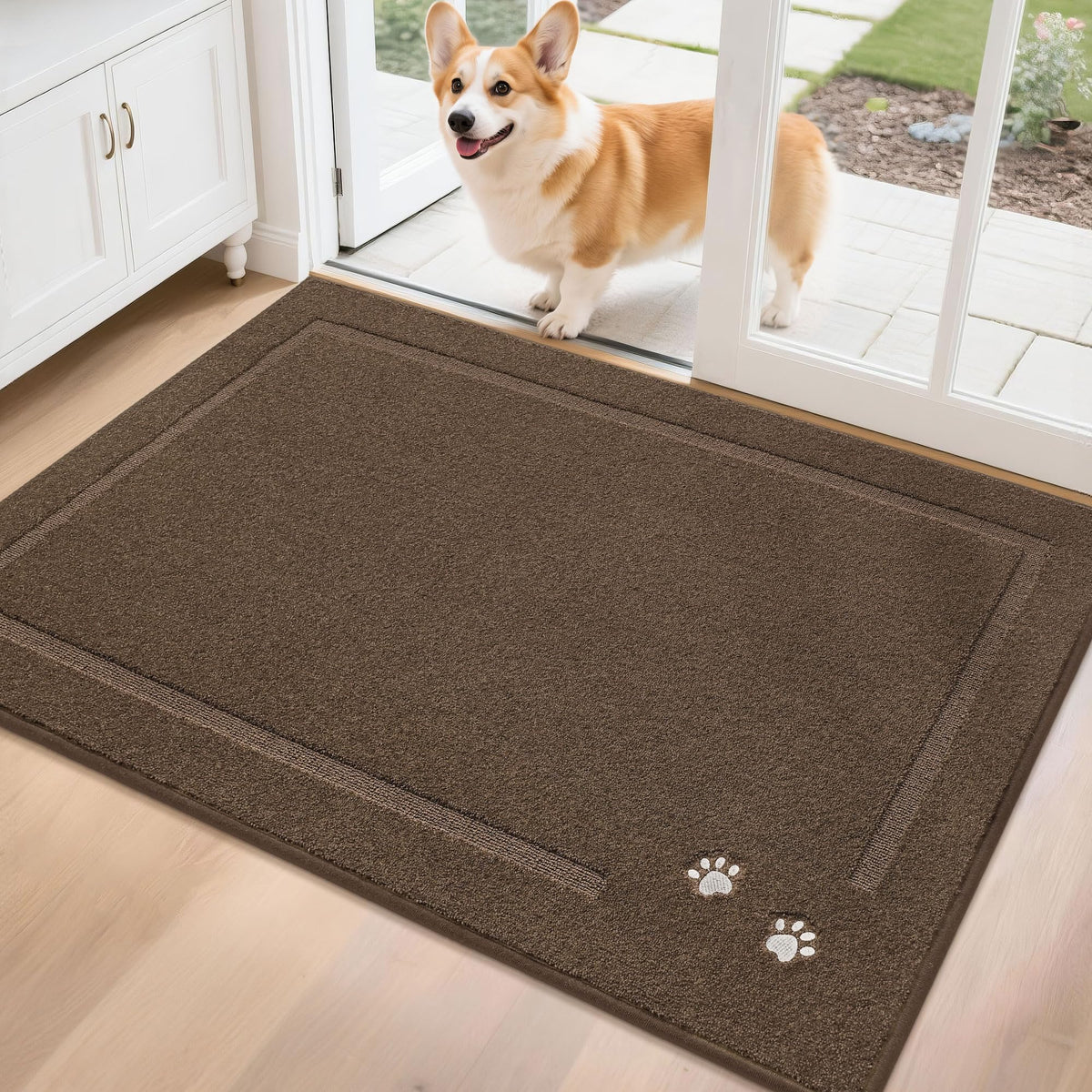 BEQHAUSE dog door mat traps dirt at the front door and keeps floors cleaner.