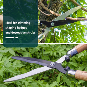 Berry&Bird hedge shears with anti-slip grip for steady control