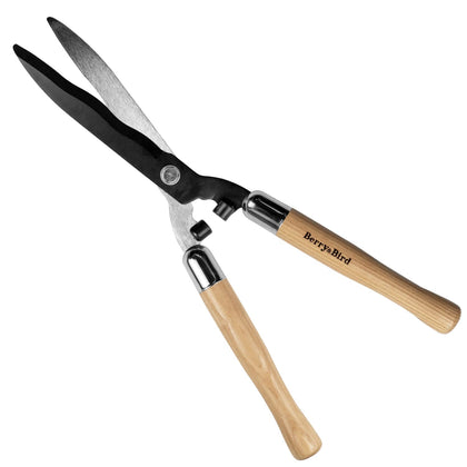 Berry&Bird hedge shears with wooden handles offer comfortable pruning sessions