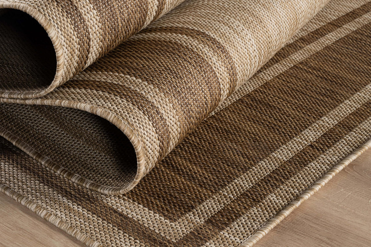 Beverly Rug kids and pets-friendly ideal for high-traffic areas.