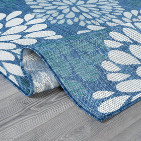 Beverly Rug washable patio rug with simple damp-wipe cleaning for spills.