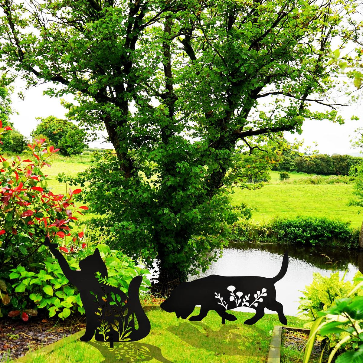 Outdoor cat decor with stake included for easy setup