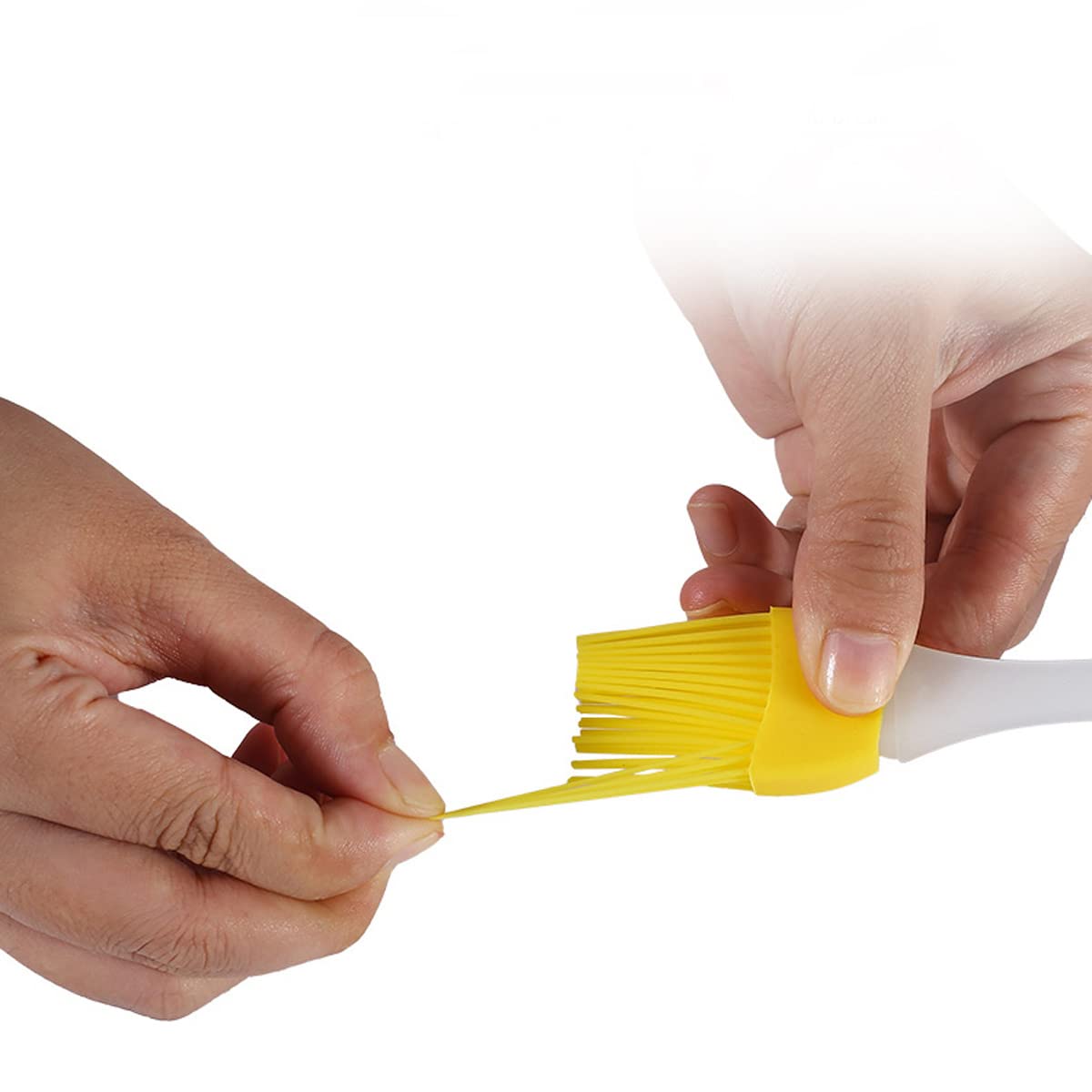 BINHAI easy-clean silicone brush resists sticky sauces for quick cleanup.