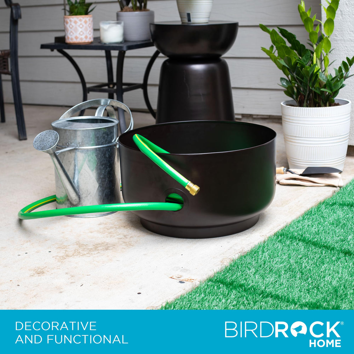 BirdRock Home inlet port eases hose feeding and detangling.