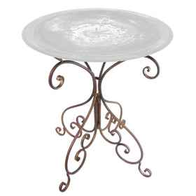 BIRDS AND BEYOND hanging setup image highlights flexible installation.