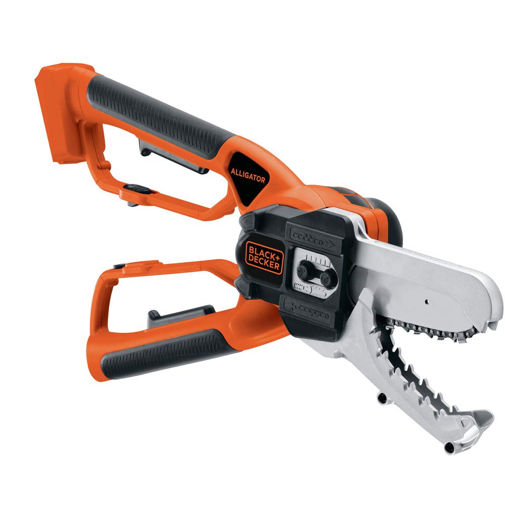 BLACK+DECKER LLP120B Alligator Lopper cutting action in use, precise pruning
