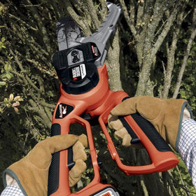 BLACK+DECKER ergonomic grip on LLP120B for comfortable pruning