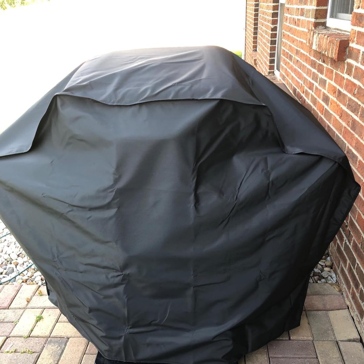 Sturdy stitching on Blackhoso cover demonstrates long-lasting durability