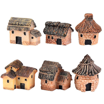 BLLREMIPSUR Fairy Garden Mini House 01 is ideal for terrariums and bonsai displays.