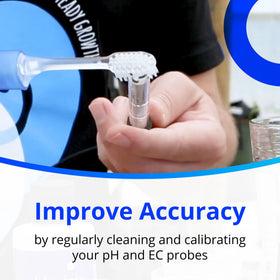 Bluelab CAREKITPHCON cleaning tools in action improve probe cleanliness.
