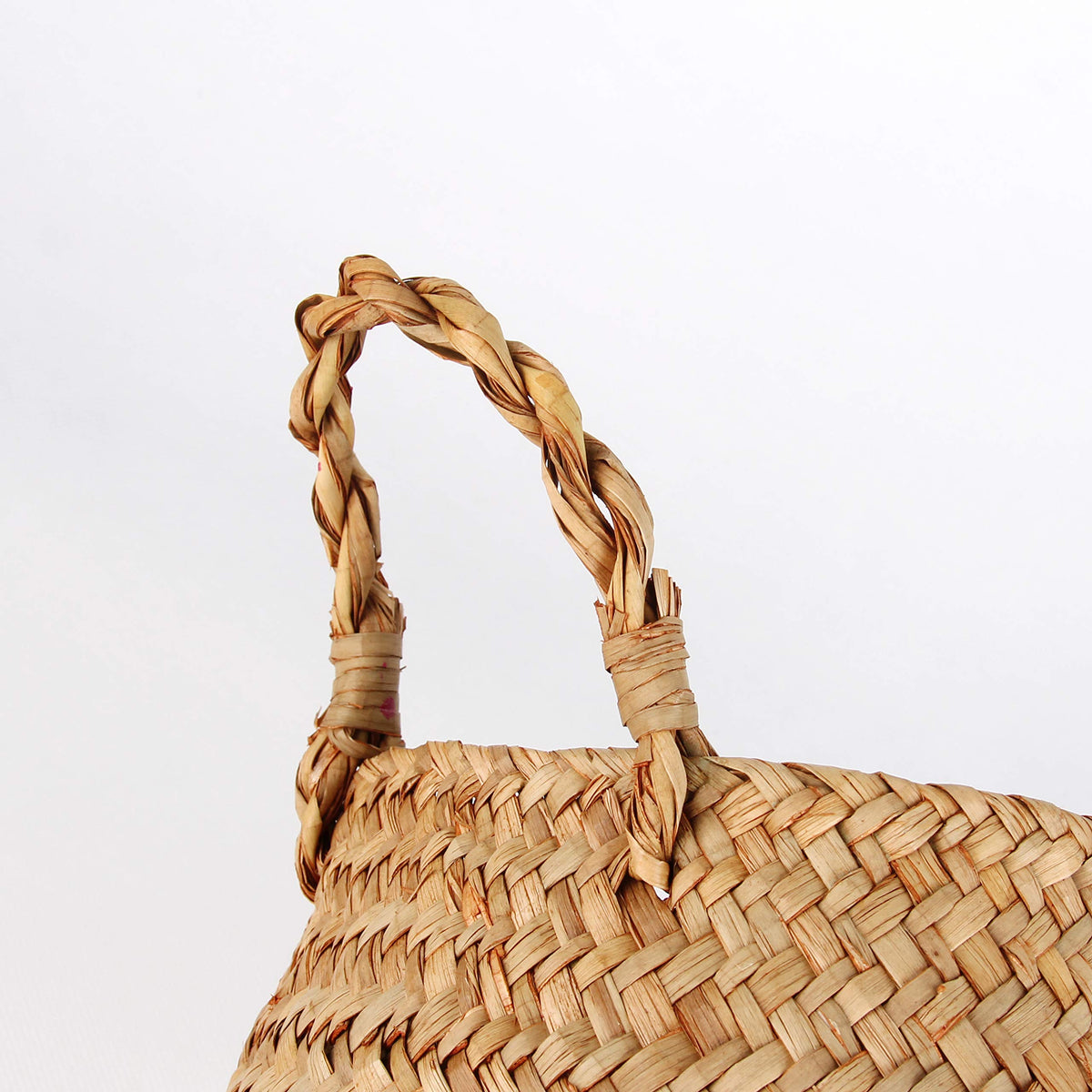 BlueMake grocery organizer basket keeping essentials visible and accessible during shopping.